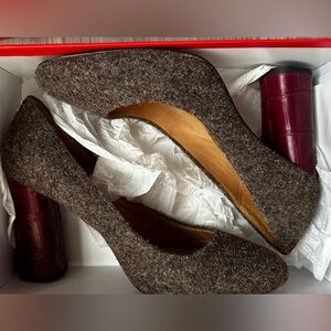 Coach Ophelia Luxury Felt & Embossed Croc Sand/Bordeaux Heels